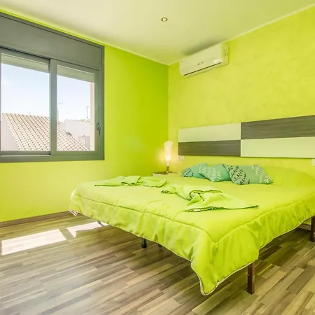 De Lujo. Piscina Con Jacuzzi. * Empuriabrava